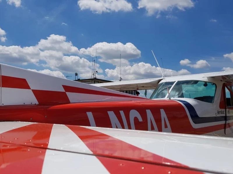 Cessna-150-Aerobat-I-NCAA-2