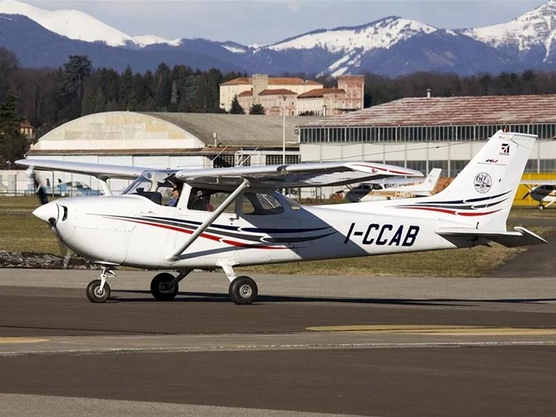 Velivolo-Cessna-C-172-FR-I-CCAB
